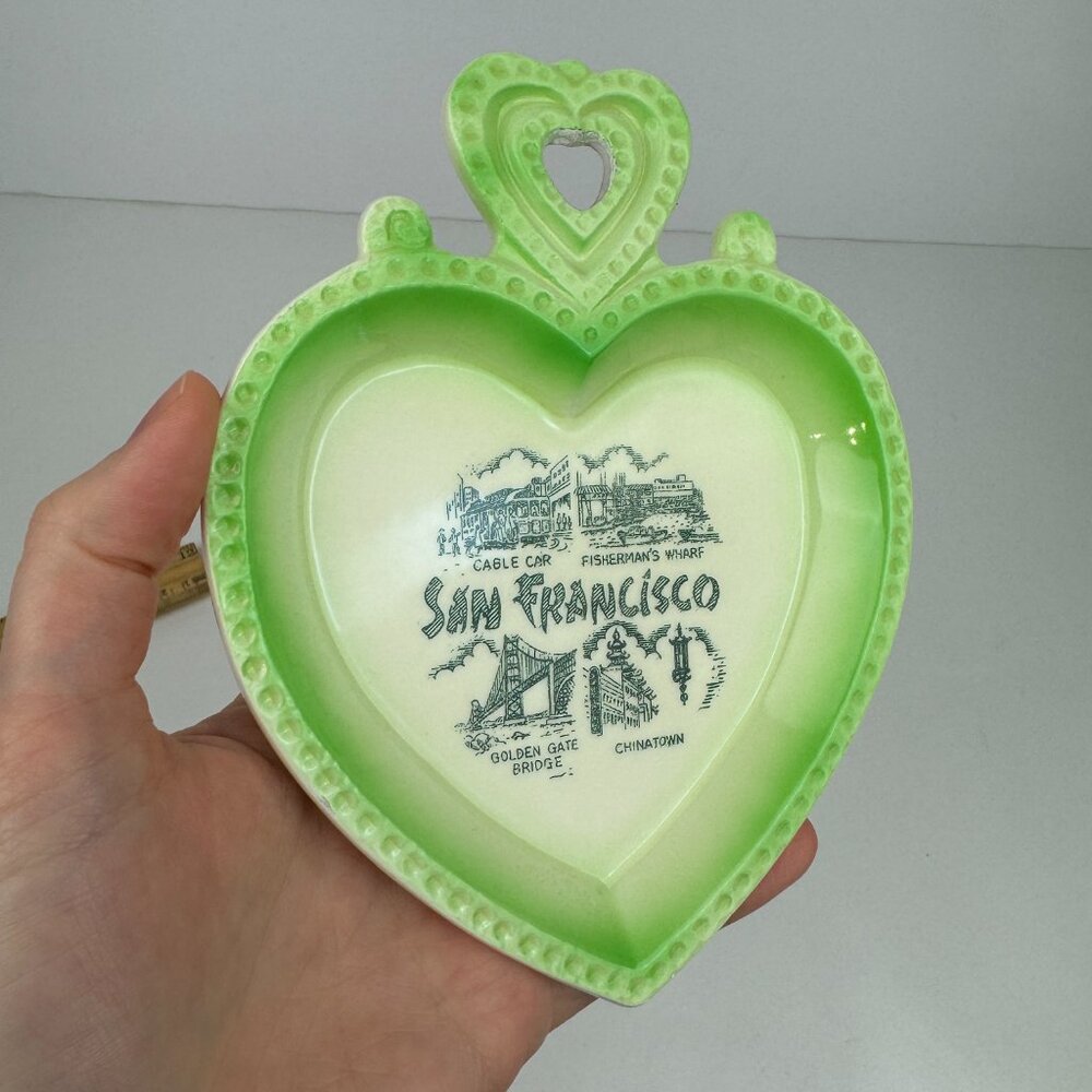 Vtg San Francisco Cali Green Heart Shaped Ceramic Porcelain Souvenir Decor READ